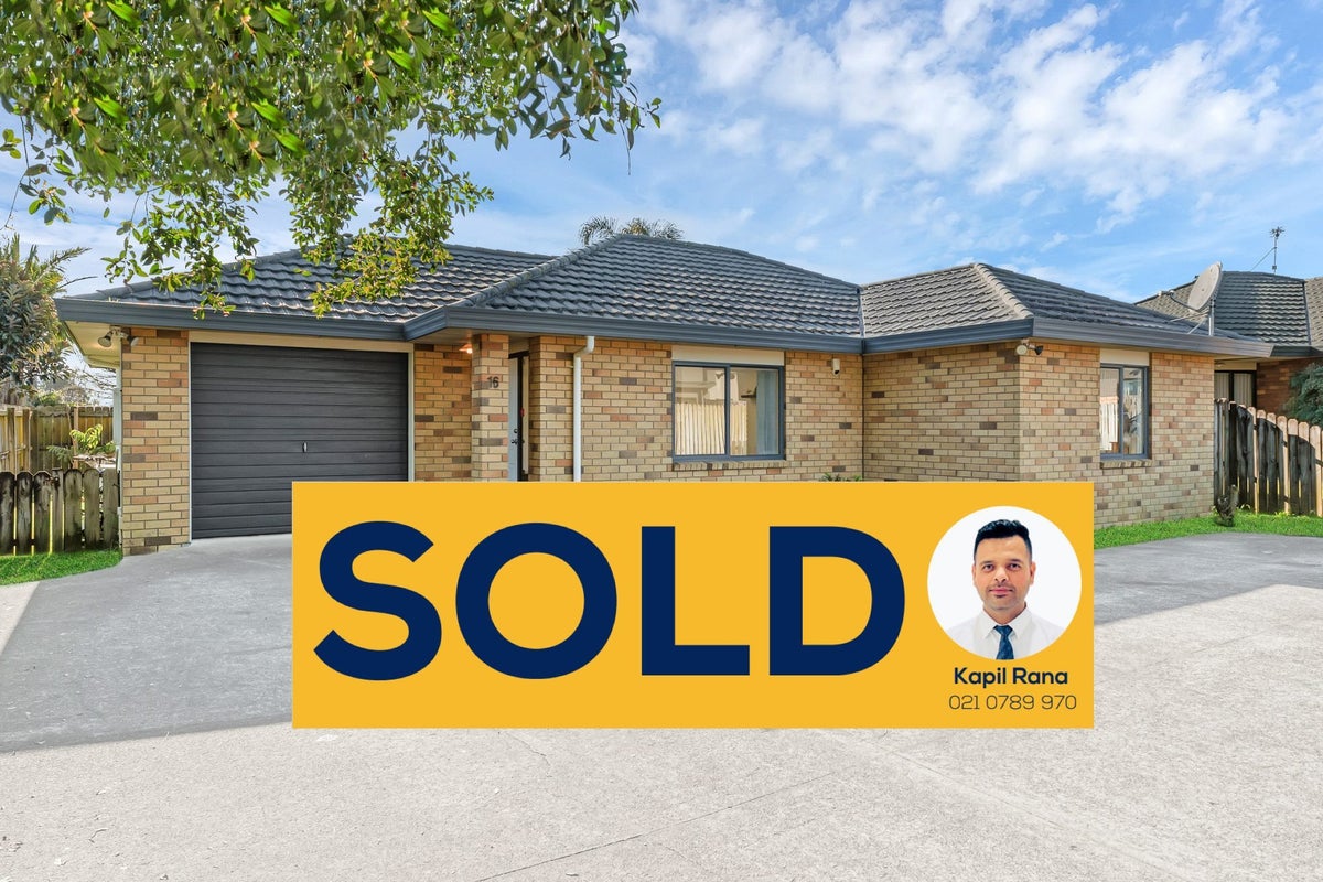 16 Saybrook Place, Mangere, Auckland - Carousel 1