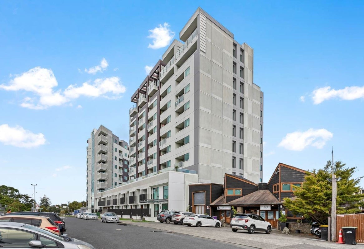 1005/8 Waikumete Road, Glen Eden, Auckland - Carousel 1