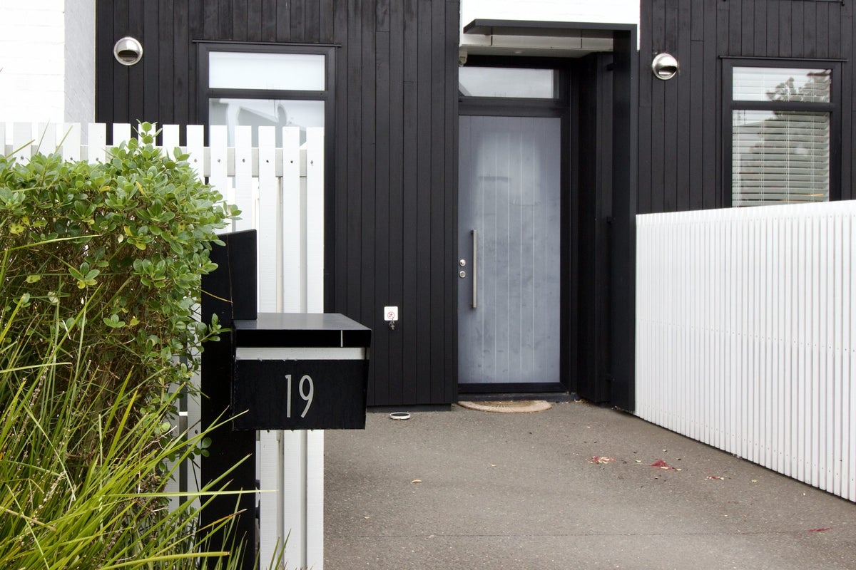 19 Isitt Road, Hobsonville, Auckland - Carousel 2