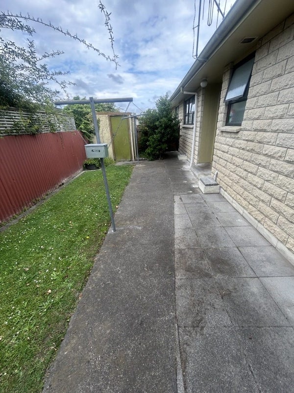 703 Southampton Street West, Saint Leonards, Hastings - Carousel 14