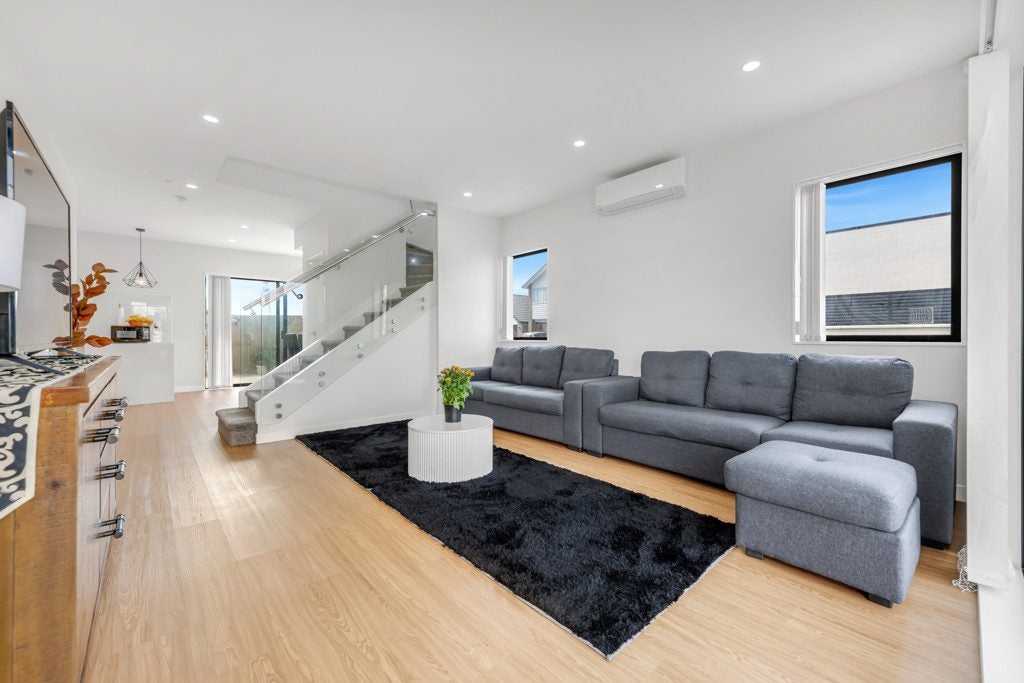 30 Moho Lane, Takanini, Auckland - Carousel 2