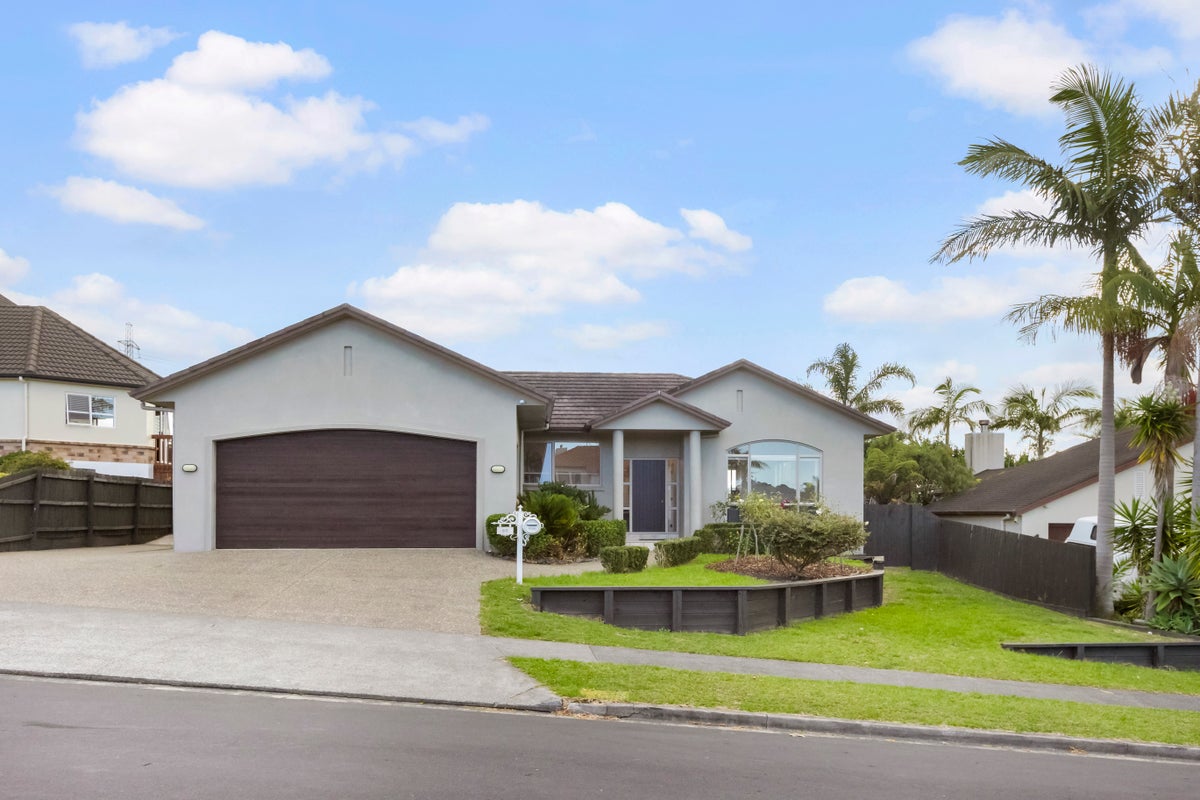 60 Mt Lebanon Crescent, The Gardens, Auckland - Carousel 1