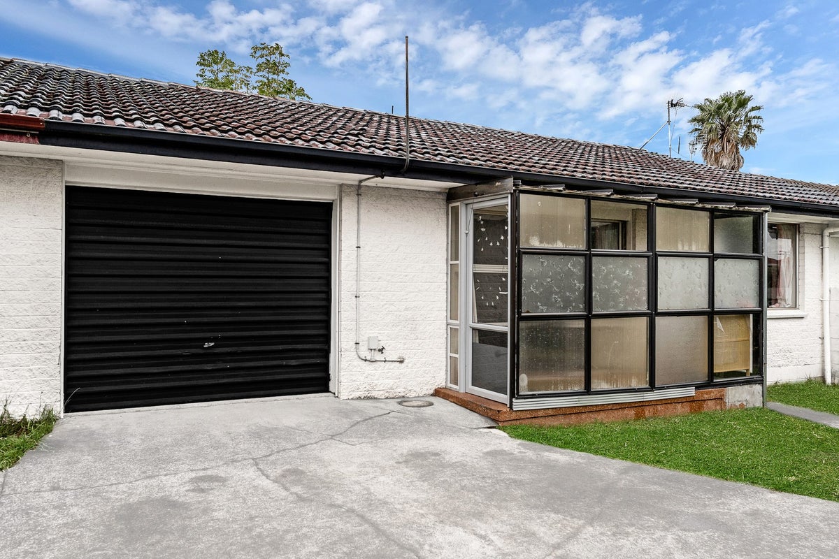 2/7 Elizabeth Avenue, Papatoetoe, Manukau City, Auckland - Carousel 2