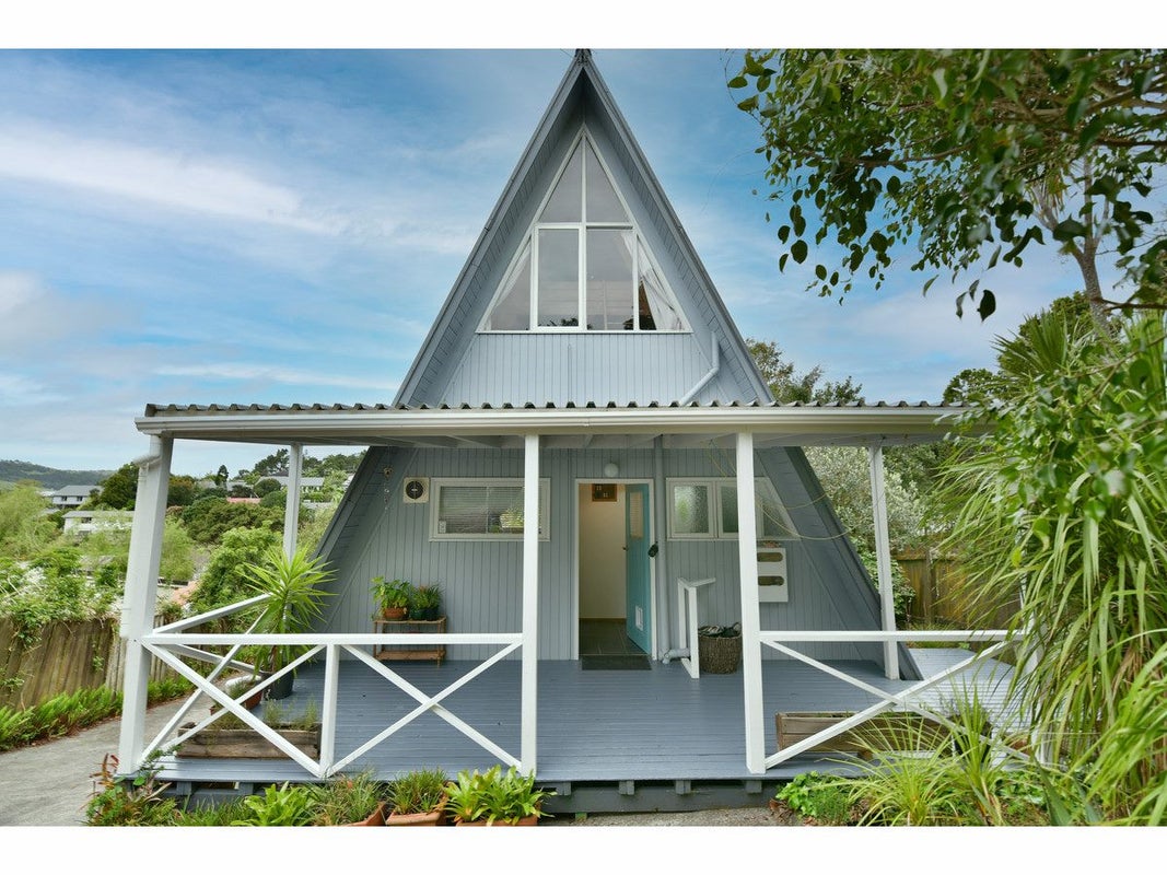 10A Win Grove, Hatfields Beach, Orewa - Carousel 2