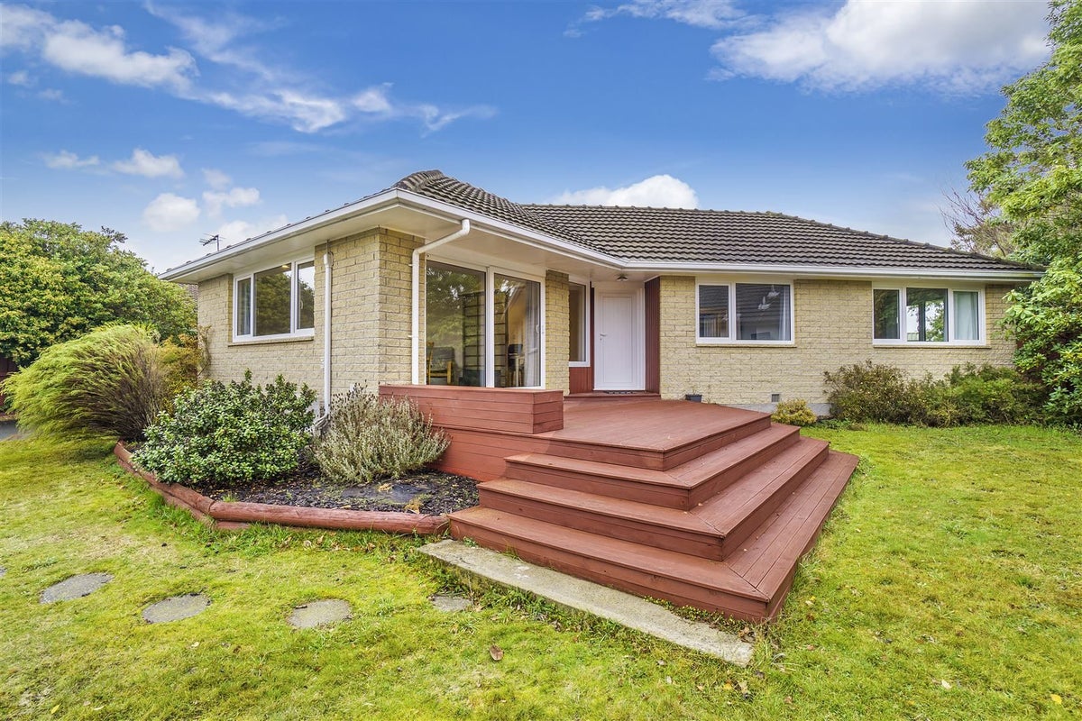 23 Jenkins Avenue, Redwood, Christchurch - Carousel 1