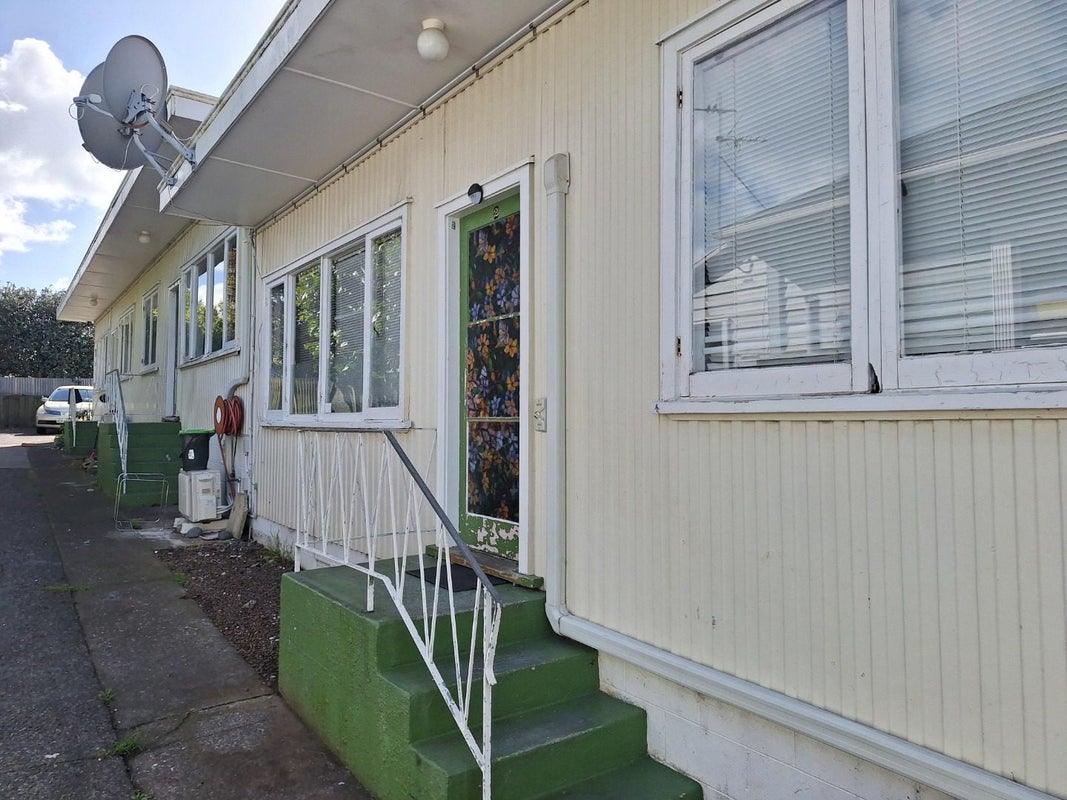 2/10 Croydon Road, Mount Eden, Auckland - Carousel 1
