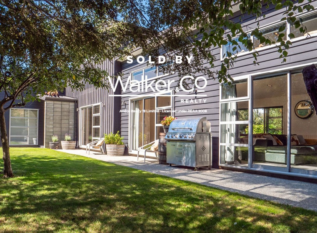 6 McIvor Lane, Lake Hayes, Queenstown - Carousel 1