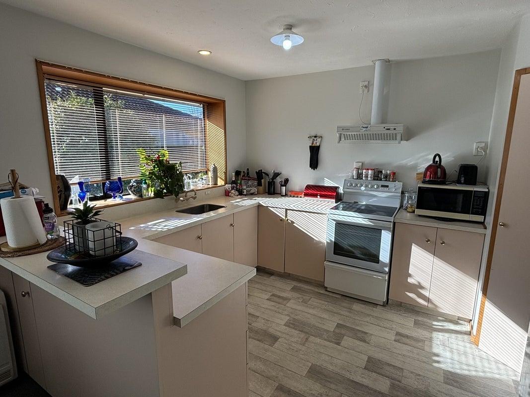 2 Dumfries Drive, Hei Hei, Christchurch - Carousel 2