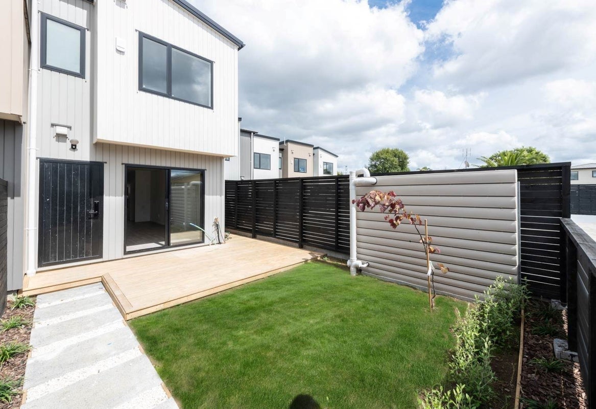 4/81 Pakuranga Road, Pakuranga, Auckland - Carousel 1