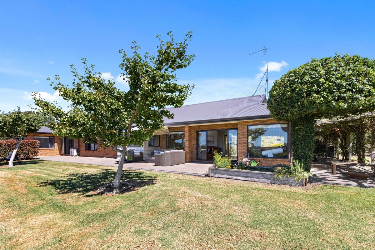 15 Joblin Road, Silverdale - Carousel 2