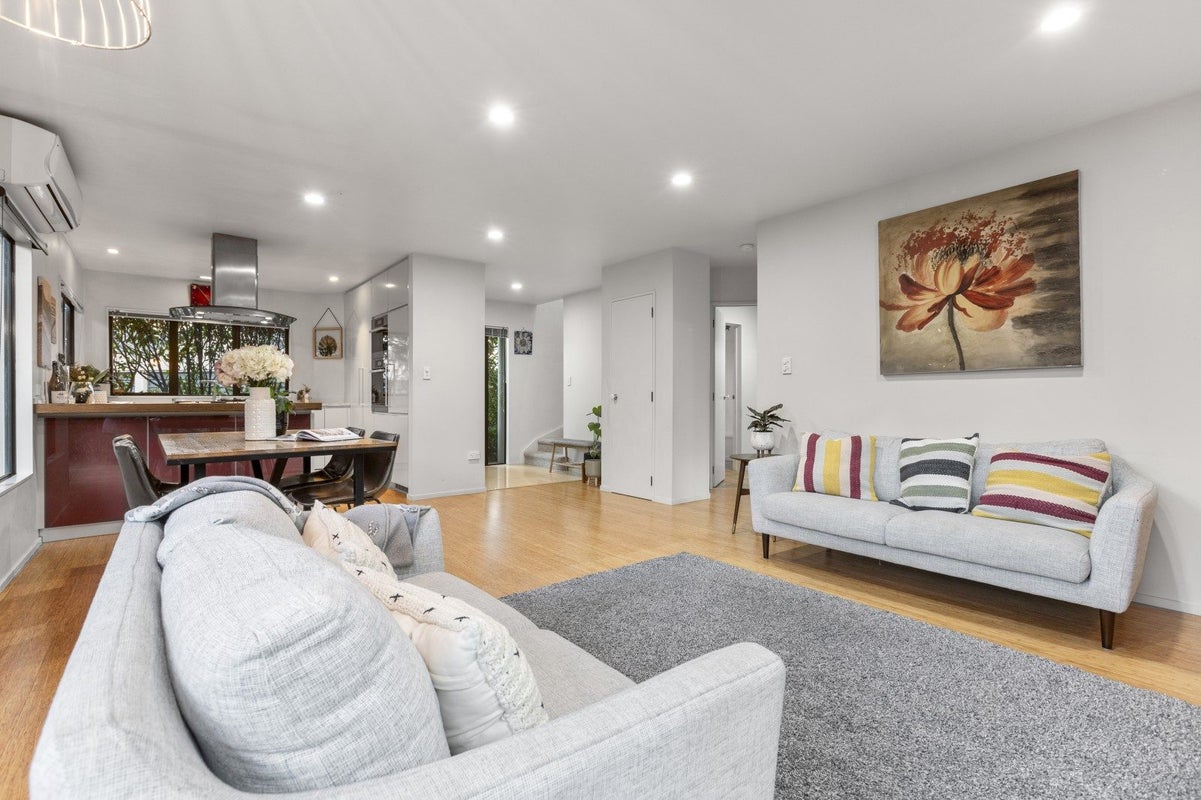 22B Peach Parade, Remuera, Auckland - Carousel 2