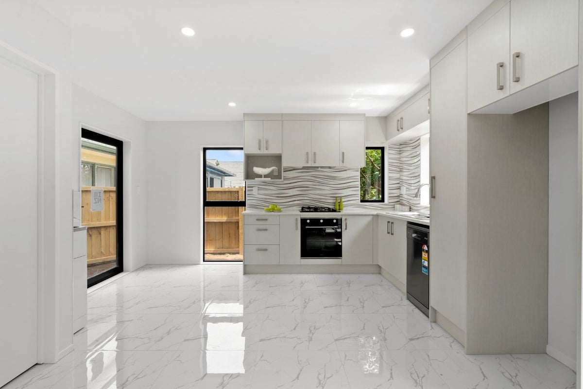 30 Botanic View, Manurewa, Auckland - Carousel 2