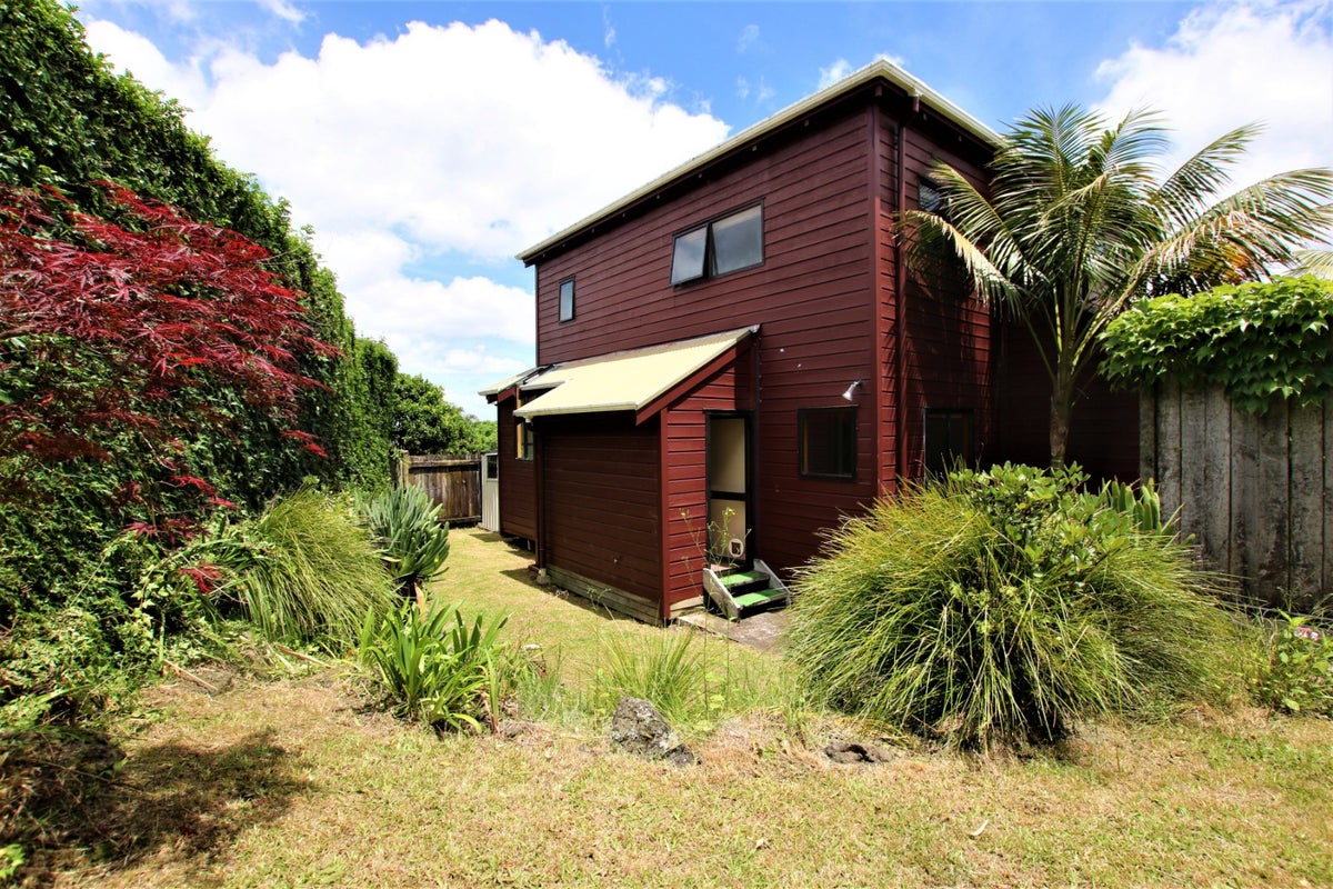 2/59 Athens Road, Onehunga, Auckland - Carousel 1
