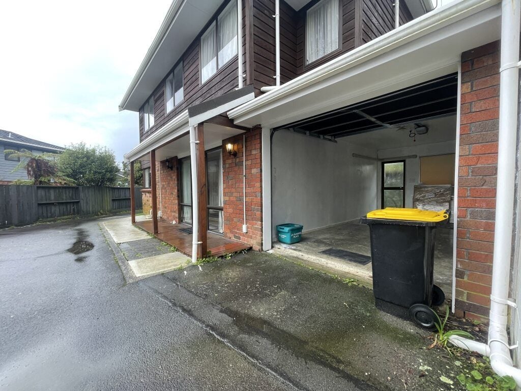 6A Flinders Place, Johnsonville, Wellington - Carousel 30