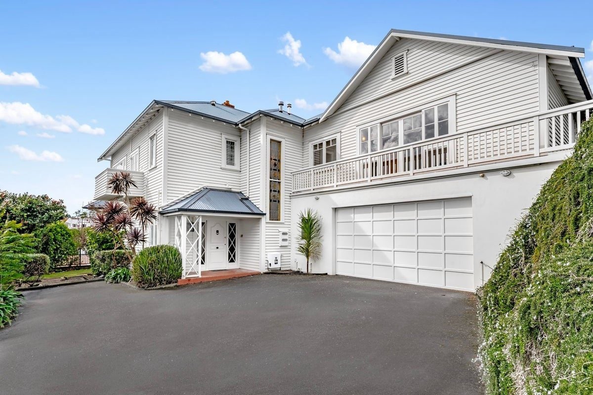 25 Vale Road, St Heliers, Auckland - Carousel 1