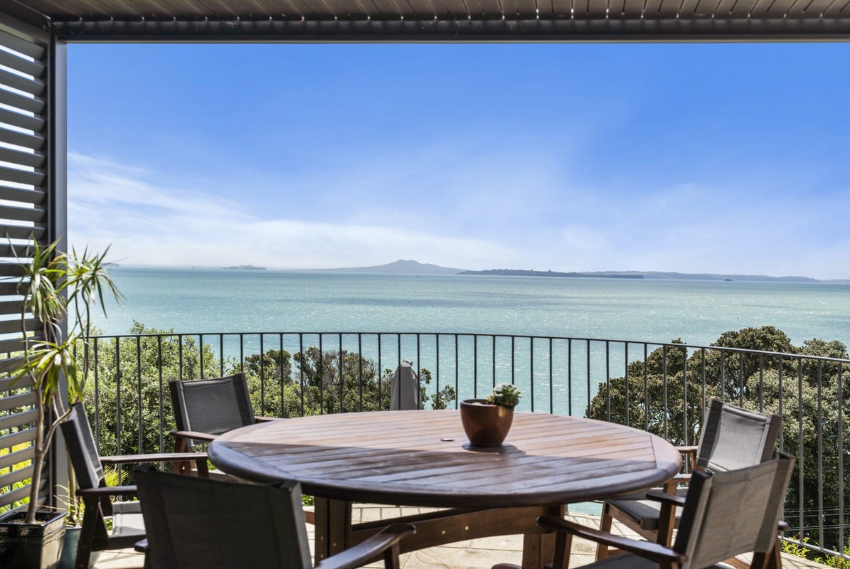 15 Omana Esplanade, Maraetai, Auckland - Carousel 1