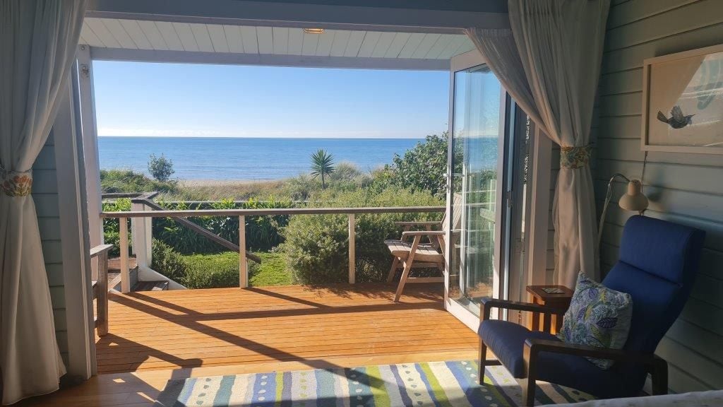 264 Patons Rock Road, Patons Rock, Takaka - Carousel 1