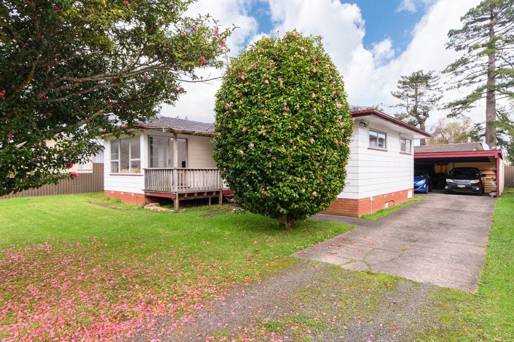 63 Chilcott Road, Henderson, Auckland - Carousel 1