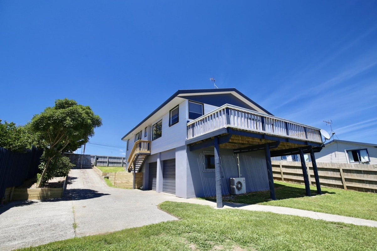 156 Grandview Road, Nawton, Hamilton - Carousel 2