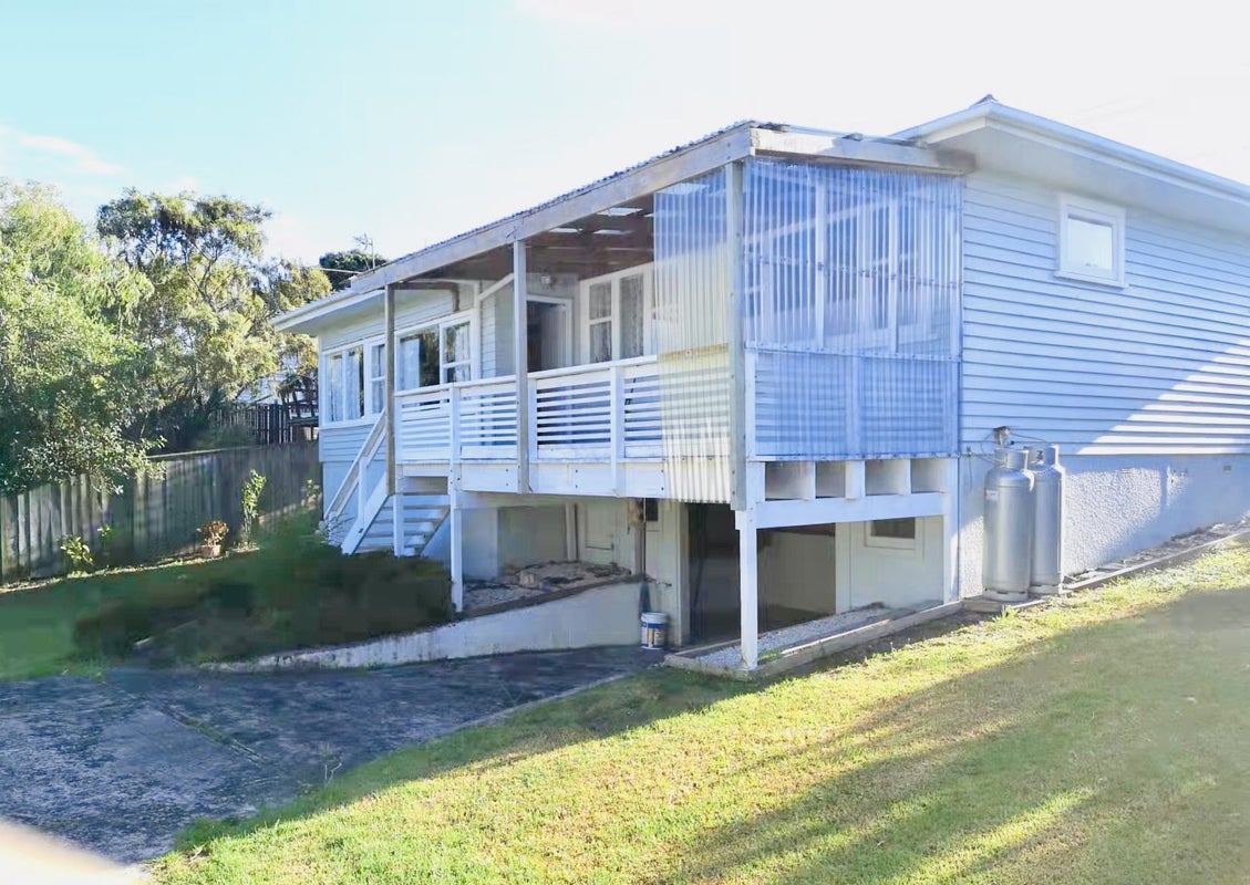 1/134 Forrest Hill Road, Forrest Hill, Auckland - Carousel 1