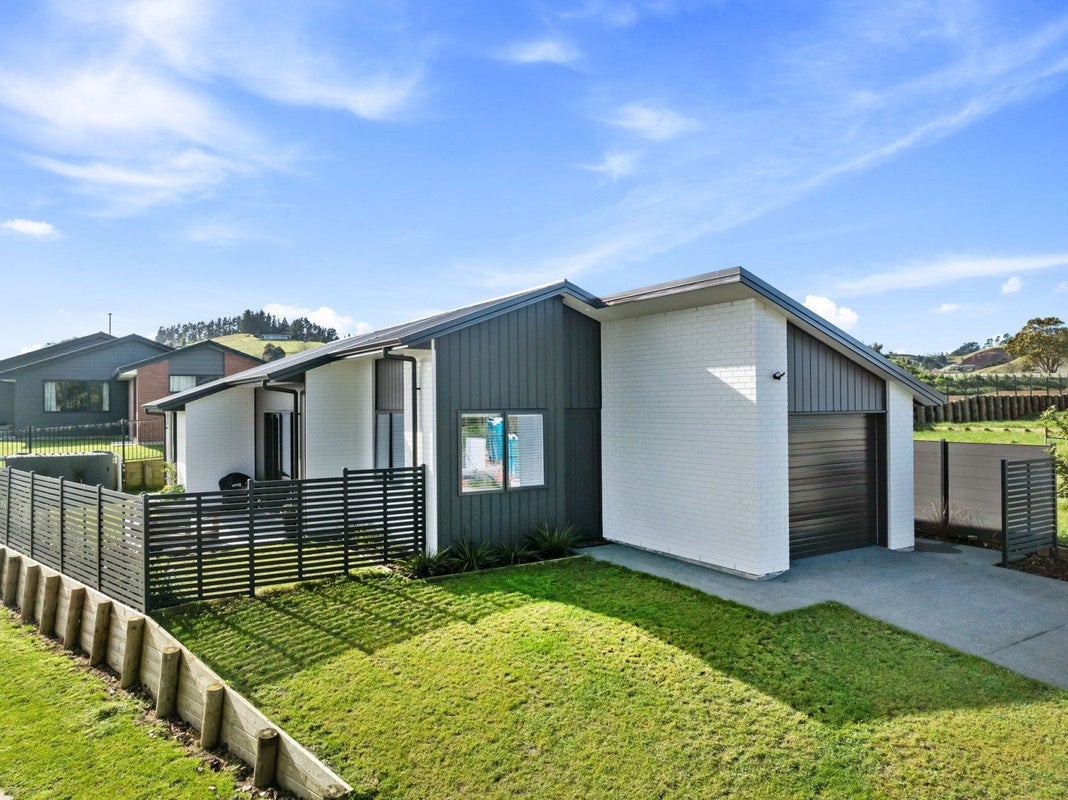 38 Glenbervie Drive, Whangarei - Carousel 1