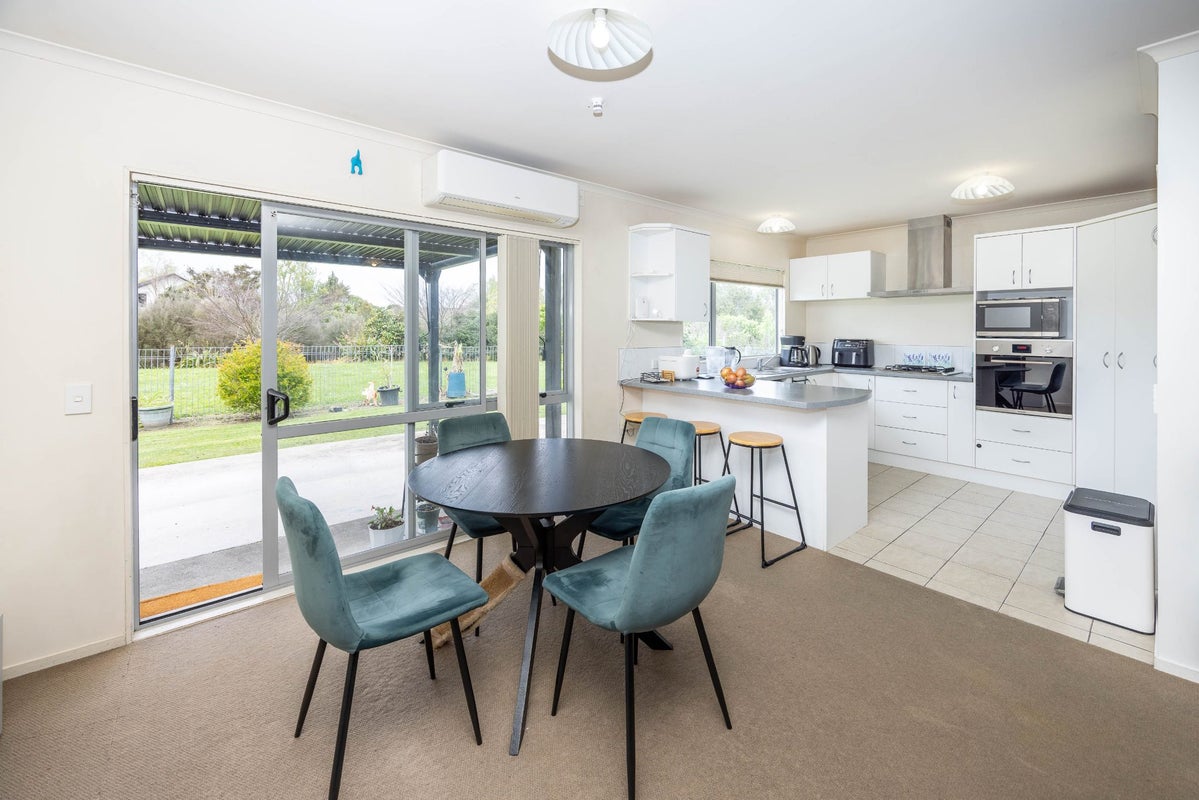 20 Gordon Davies Lane, Huntington, Hamilton - Carousel 2