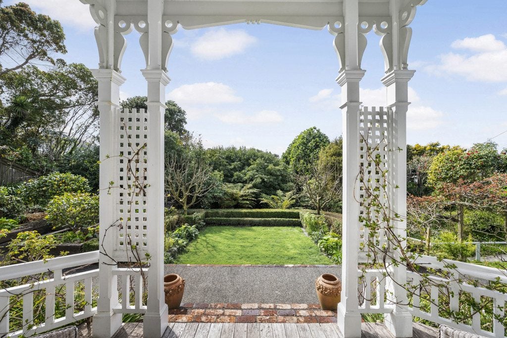 129 Upland Road, Kelburn, Wellington - Carousel 2