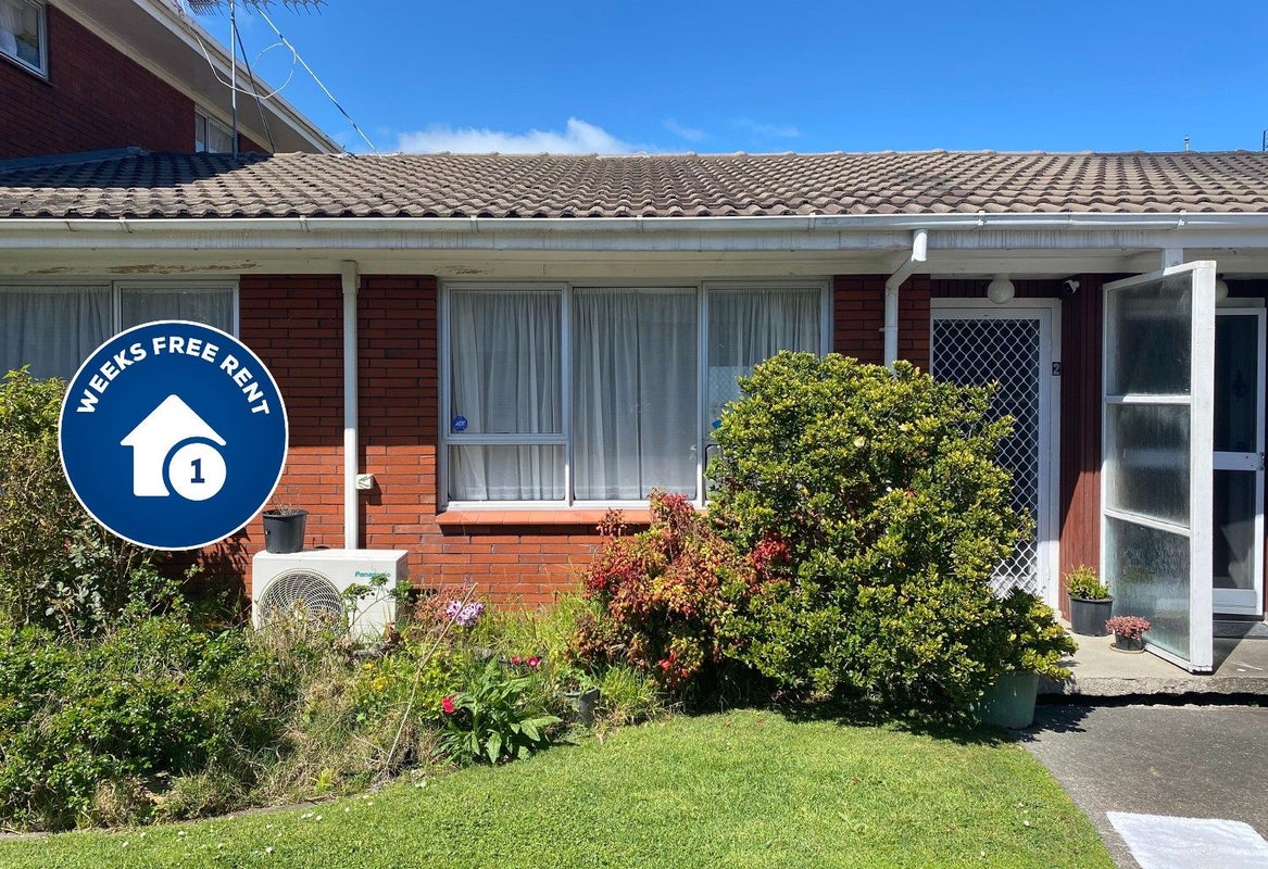 2/164 White Swan Road, Mount Roskill, Auckland - Carousel 1