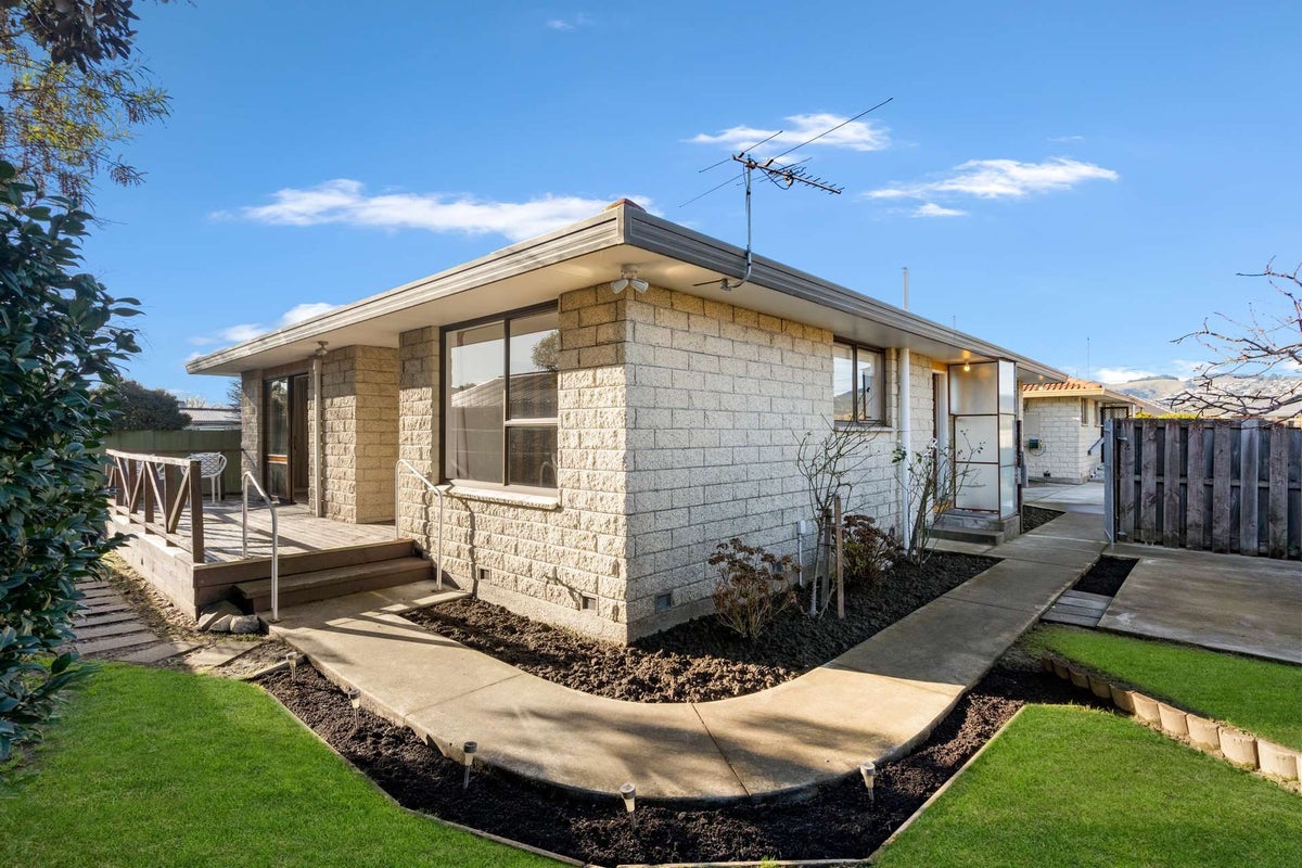 2/49 Rahera Street, Spreydon, Christchurch - Carousel 1