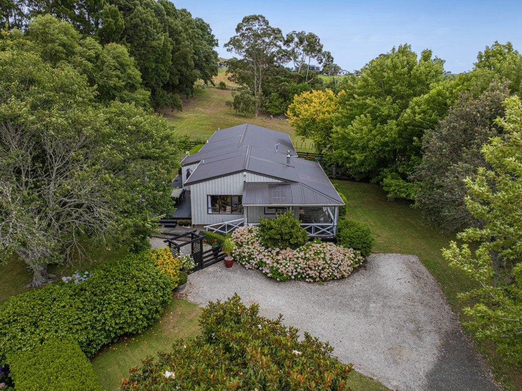 414 Kaipara Coast Highway, Kaukapakapa - Carousel 1