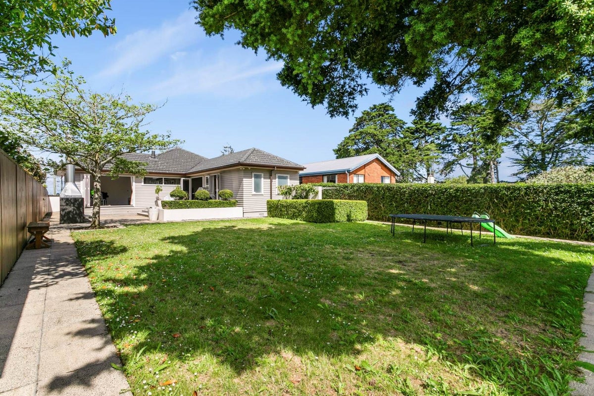 29 St Andrews Road, Epsom, Auckland - Carousel 2