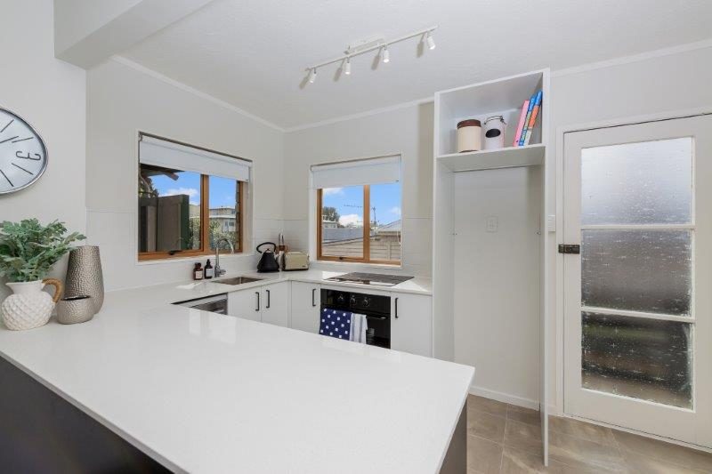 3/78 Aroha Avenue, Sandringham, Auckland - Carousel 2