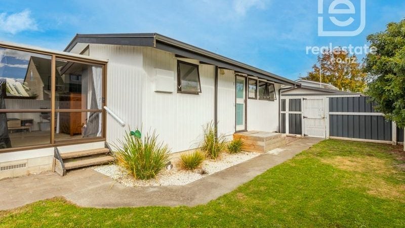 2/197 Gloucester ST, TARADALE, NAPIER - Carousel 1