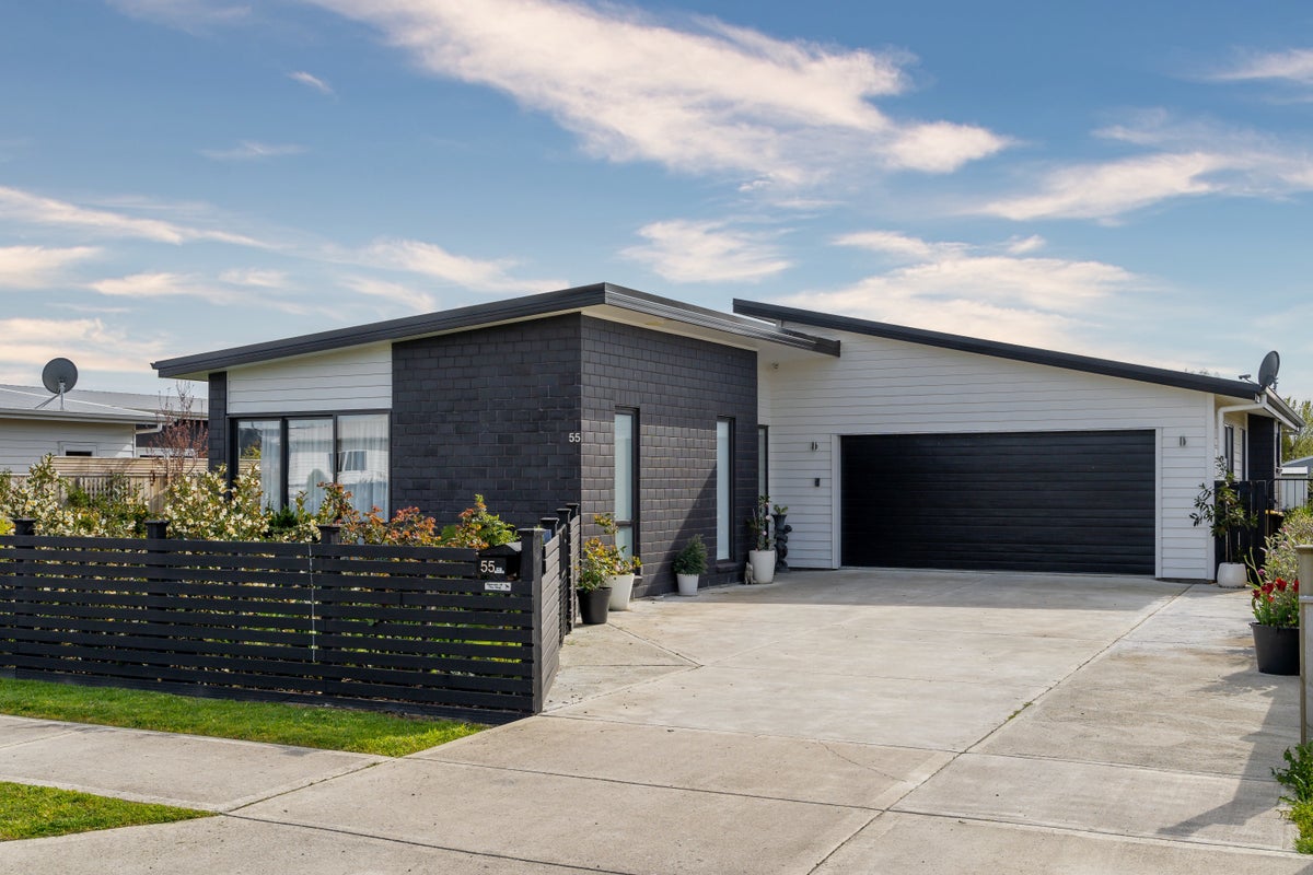 55 Taranaki Street, Kuripuni, Masterton - Carousel 1