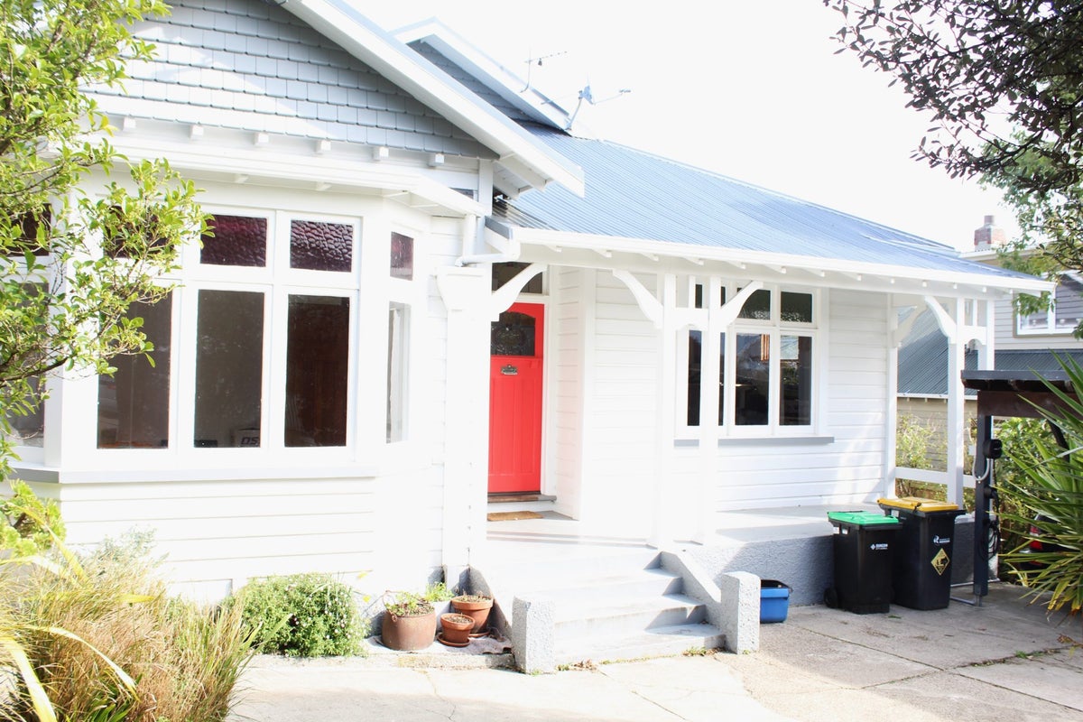 26 Elliot Street, Andersons Bay, Dunedin - Carousel 1