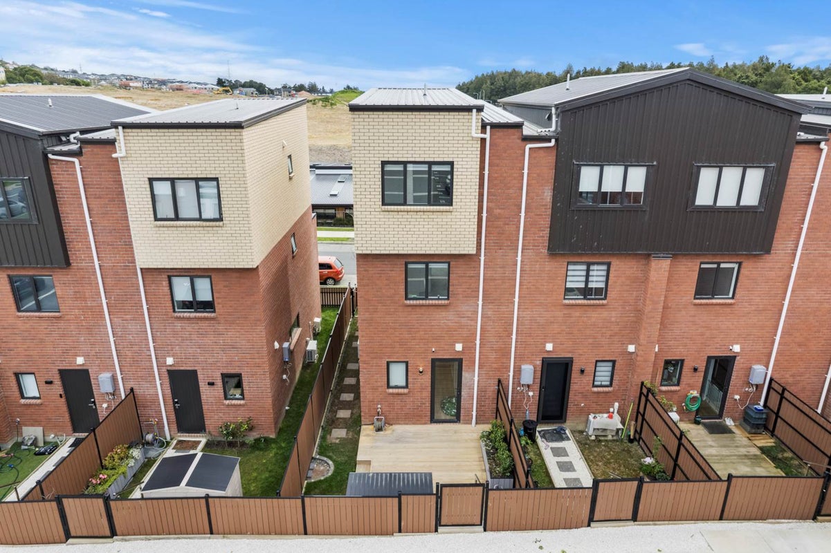8 Picturesque Drive, Flat Bush, Auckland - Carousel 2