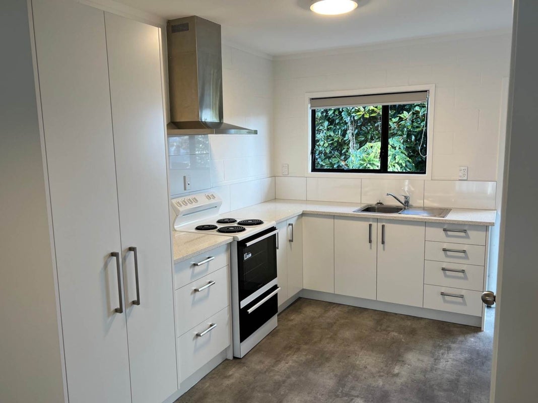 3/25 Kingsway Avenue, Sandringham, Auckland - Carousel 1