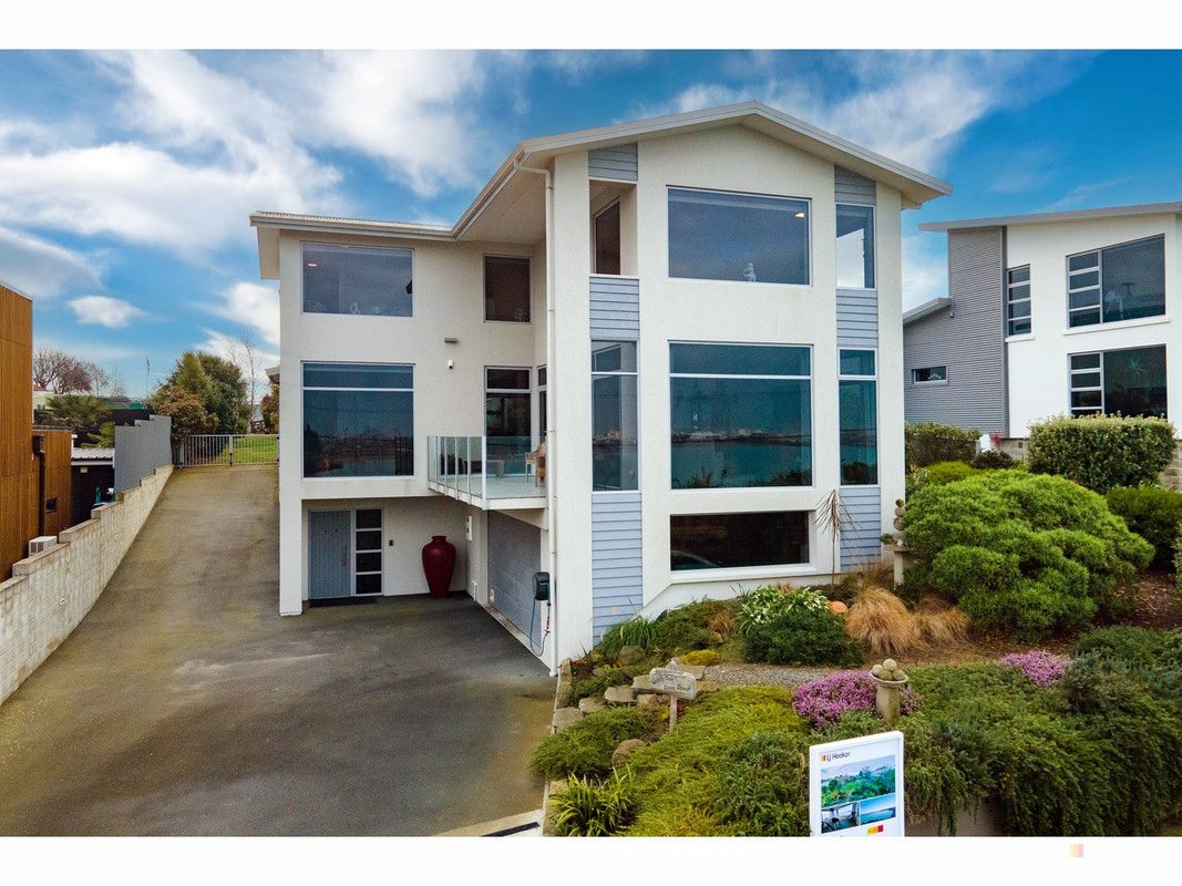 10 Climie Terrace, Waimataitai, Timaru - Carousel 1
