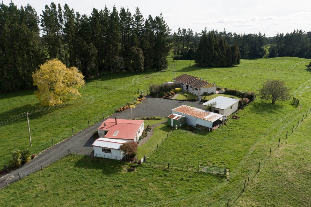 1000 Oturoa Road, Rotorua - Carousel 2