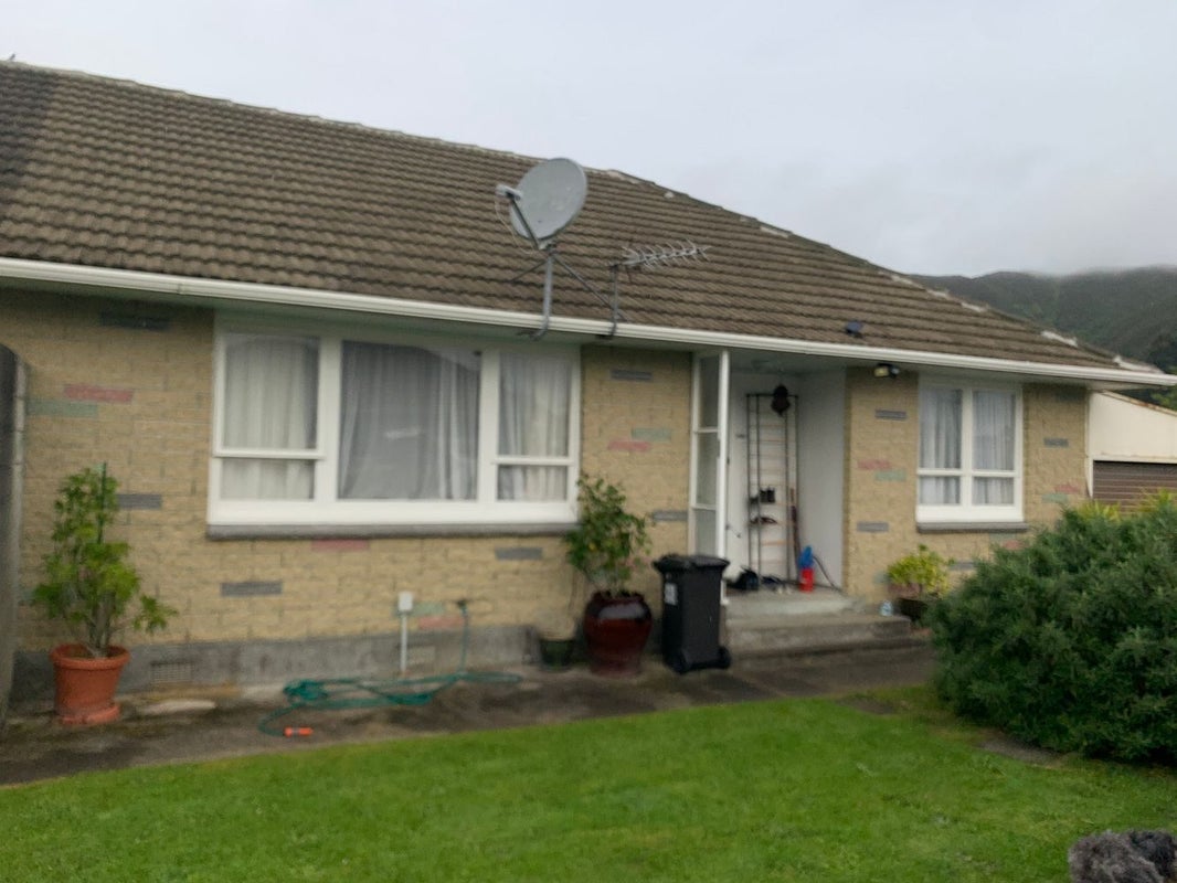 2/7 HEATHER GR, Fairfield, Lower Hutt - Carousel 1