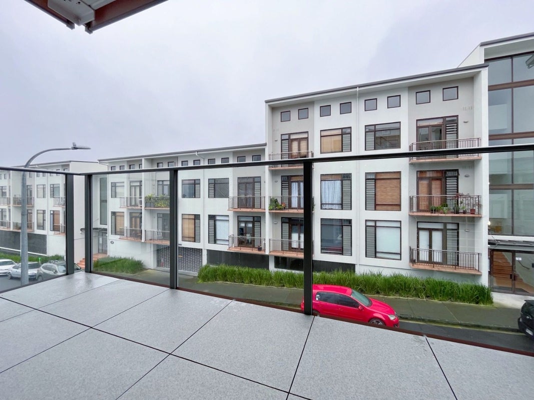 2D/20 Charlotte Street, Eden Terrace, Auckland - Carousel 13