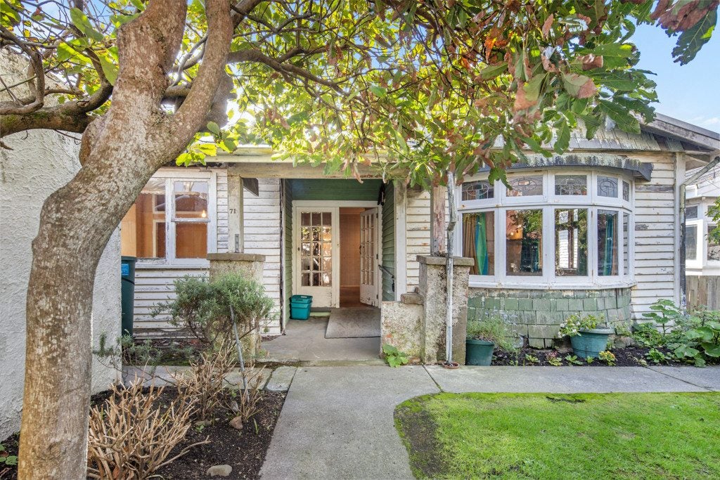 71 Coutts Street, Kilbirnie, Wellington - Carousel 1