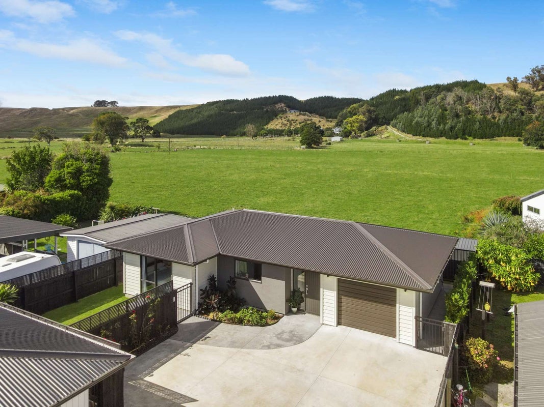 88A Wakefield Street, Whanganui East, Whanganui - Carousel 1