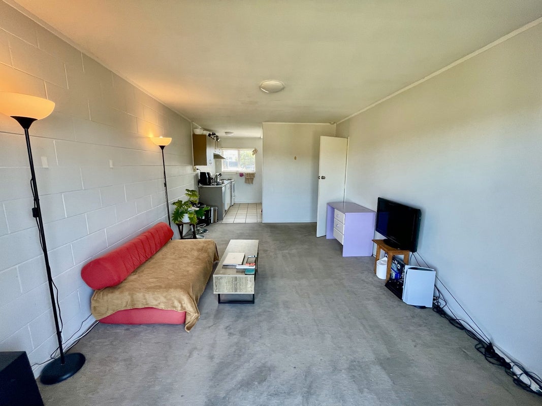 1566D Great North Road, Waterview, Auckland - Carousel 1