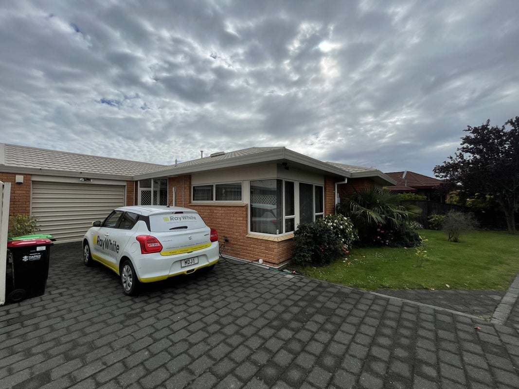1/18 Knightsbridge Place, KNIGHTSBRIDGE, NAPIER - Carousel 2
