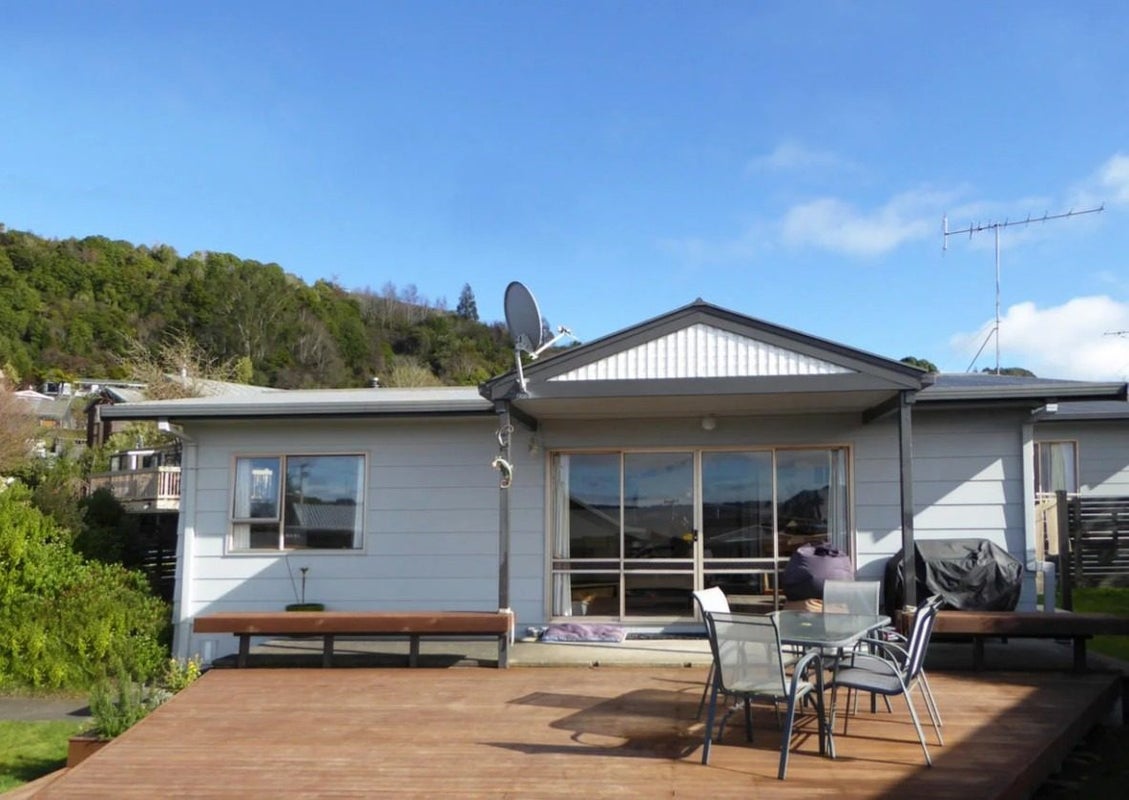 6 Shera Street, Acacia Bay, Taupo - Carousel 1