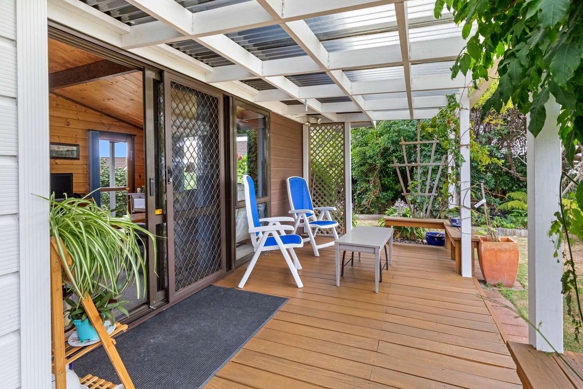 12 Bens Place, Springvale, Whanganui - Carousel 2