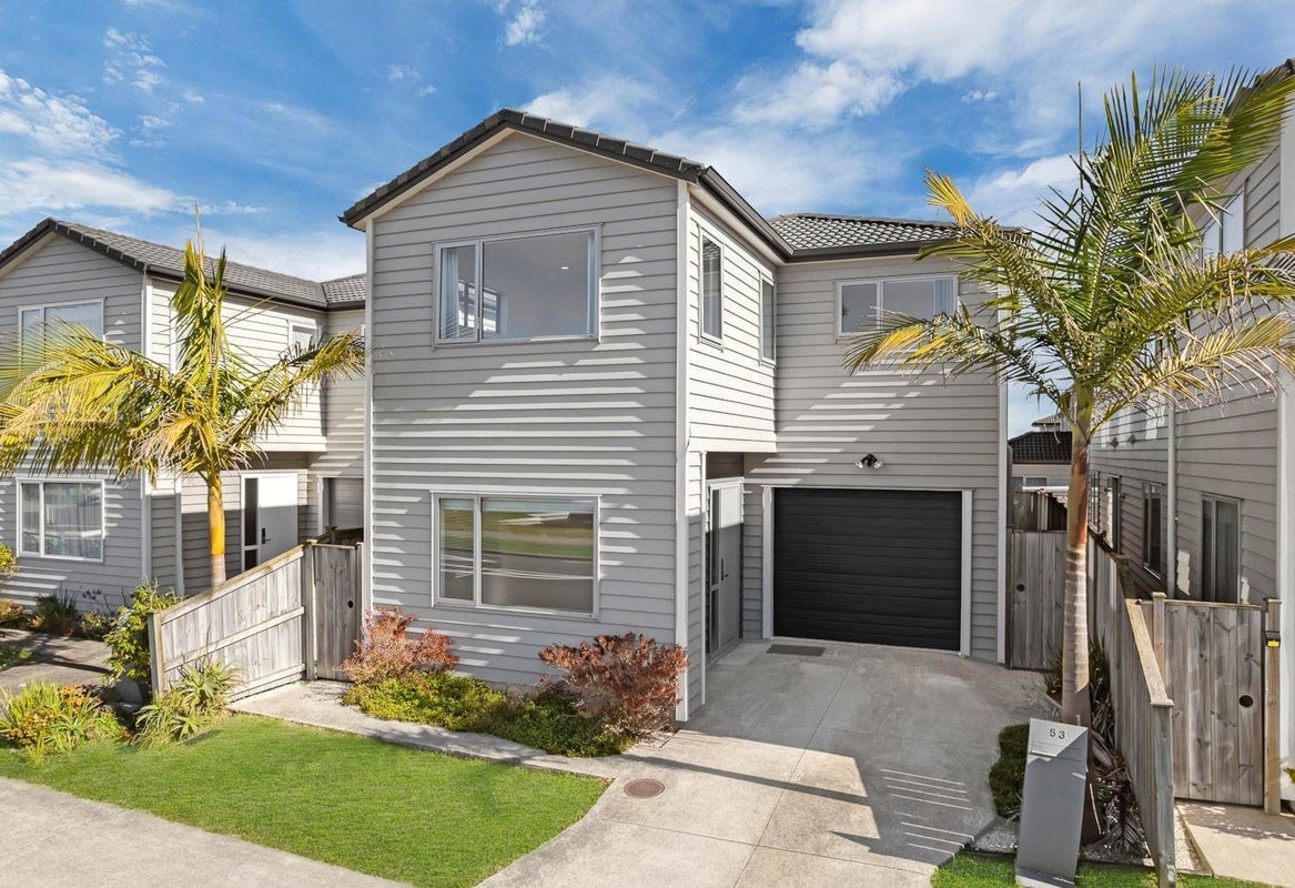 53 Collier Drive, Flat Bush, Auckland - Carousel 1