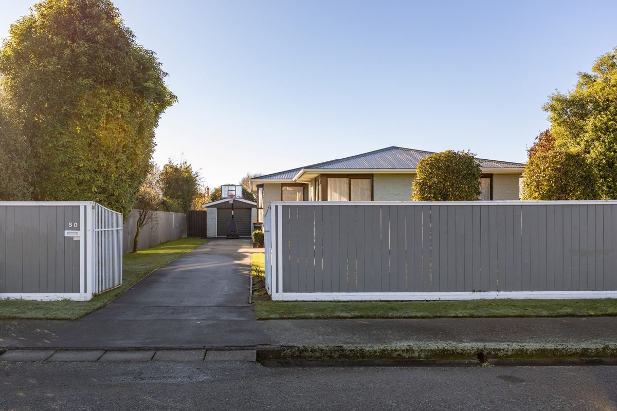 50 Boston Avenue, Hornby, Christchurch - Carousel 24
