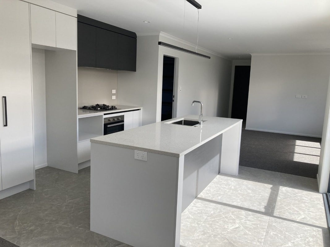 297 Lakes Boulevard, Pyes Pa, Tauranga - Carousel 2